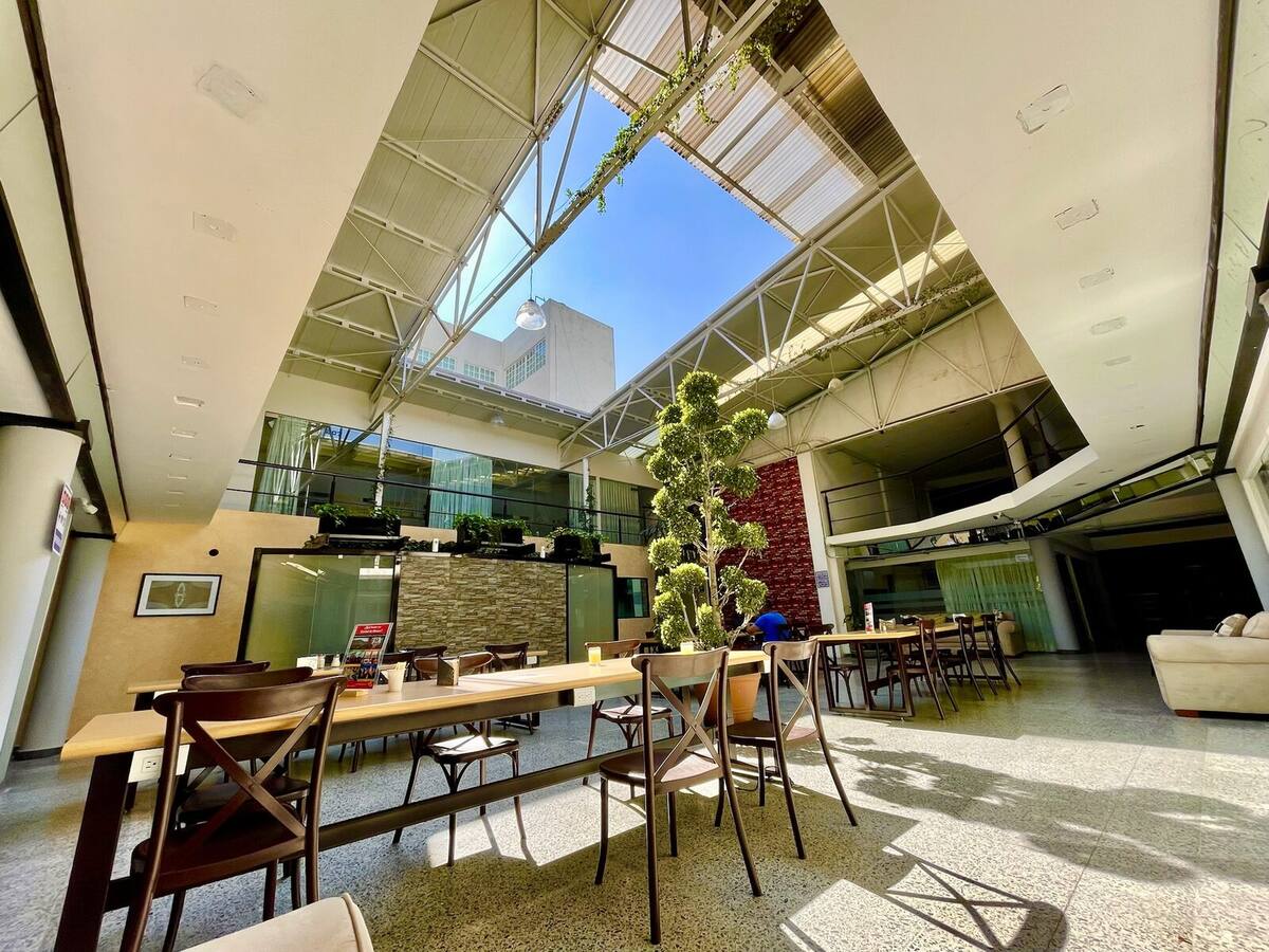 Entrance and green patio